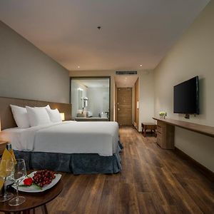 Deluxe Zimmer mit Kingsize-Bett